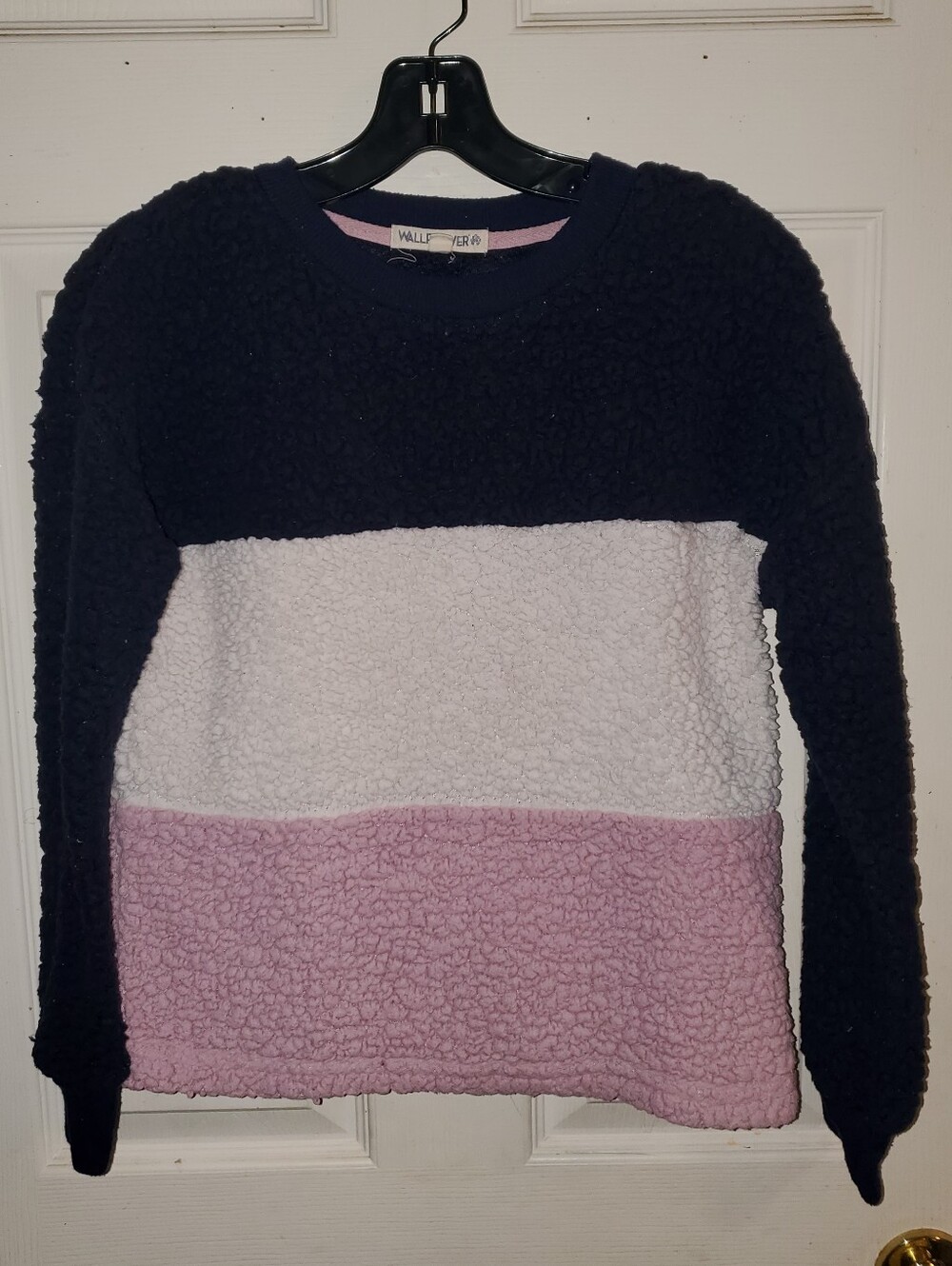 5 for $25 | Wallflower Colorblock Textured Fleece Pullover Light Sweatshirt